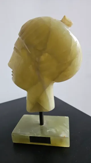 Ametista, uova e testa in giadeite