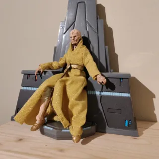 Figura Líder Snoke Trono Star Wars