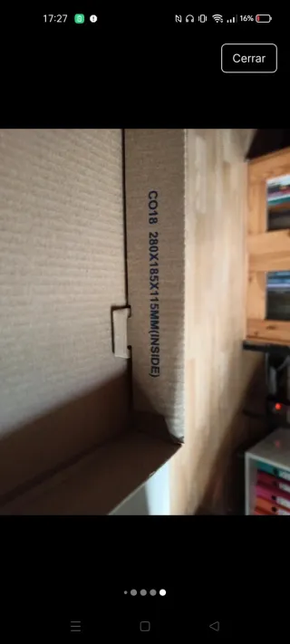 Zapatillas Reebok Blancas y Doradas.