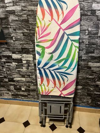 Plancha de metal con escalera