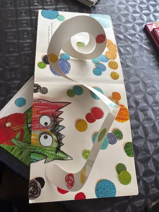 El Monstruo de Colores, un libro pop-up