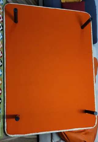 Base tapizada 135x180cm. 6cm de ancho