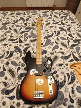 Pack Bajo Eléctrico + Amplificador