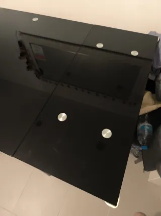 Mesa salón comedor extensible cristal negro patas