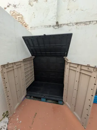 Armario exterior de plástico beige 1200L