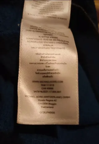 Jersey Michael Kors azul petróleo