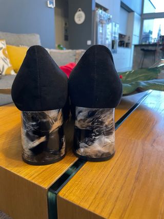 Zapatos de tacón Zara negros mujer