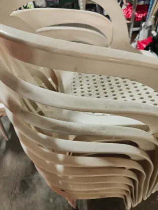 10 Sillas de piscina usadas.