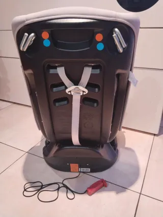 Silla de coche Babyauto gris y rosa