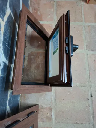 2 Ventanas de aluminio