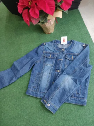 Chamarrera de mezclilla azul