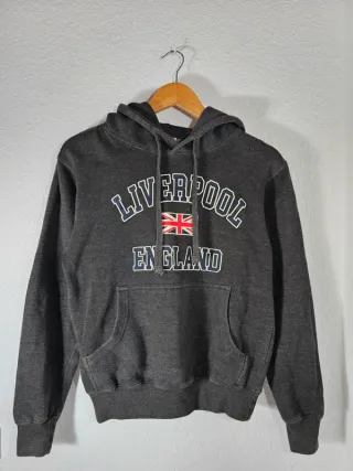 Sudadera negra con capucha talla xs