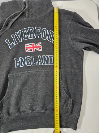 Sudadera negra con capucha talla xs