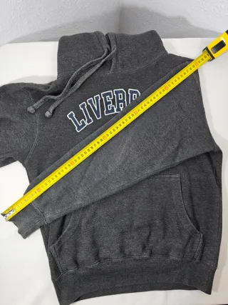 Sudadera negra con capucha talla xs