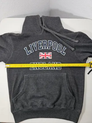 Sudadera negra con capucha talla xs