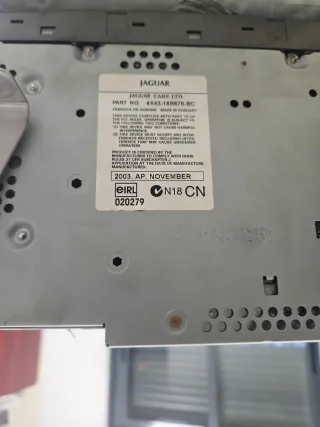 Radio Jaguar X-Type Gris