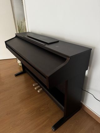 Piano Digital Ringway TG-8860 con Pedalera