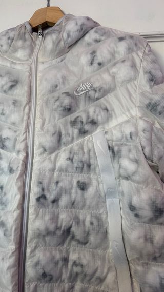 Chaqueta Nike Blanca y Gris Nueva