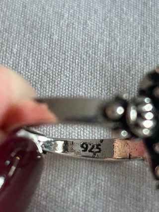 Anillo plataCorazón Piedra