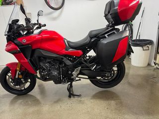 Yamaha Tracer 9 GT Roja