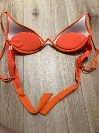Parte de arriba bikini naranja
