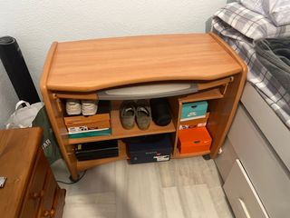Escritorio madera con ruedas y cajón