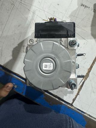 Módulo ABS BMW F30/F32 F36 6887510 6887509 6897117