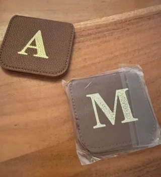 Espejos personalizados con iniciales