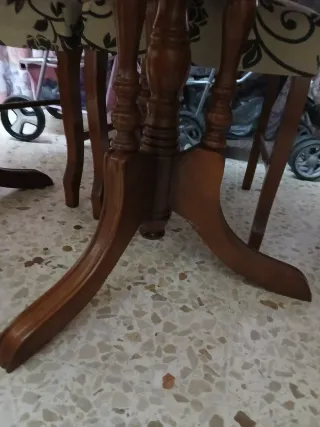 Mesa extensible salón + 6 sillas madera