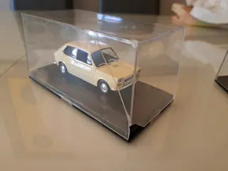 Seat 127 (1972) 1:43