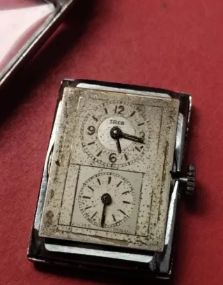 Reloj IRIS antiguo