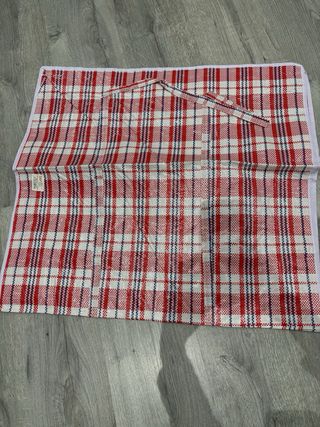 Bolsas almacenaje rafia a cuadros rojas y blancas