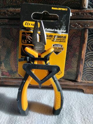 Alicate Universal 4.5