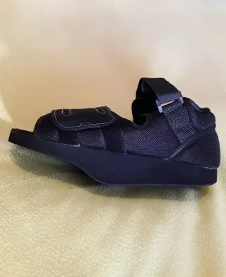 Zapato postquirúrgico negro