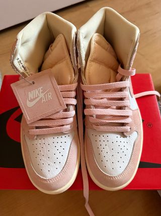 Nike Air Jordan High rosas y blancas