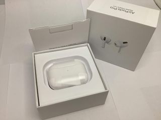 in-ear apple airpods pro