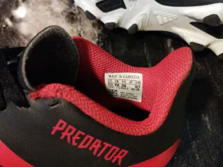 Zapatillas Adidas Fútbol Niño Negras Rojas