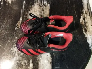 Zapatillas Adidas Fútbol Niño Negras Rojas