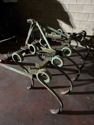 Cultivador para tractor pequeño.