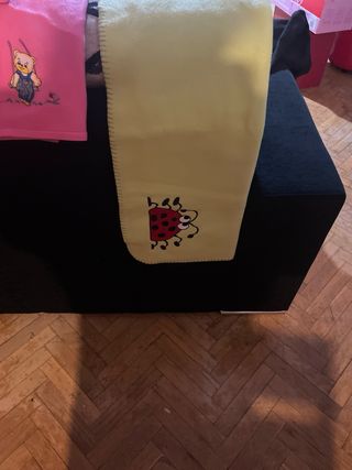 Ropa de cuna infantil