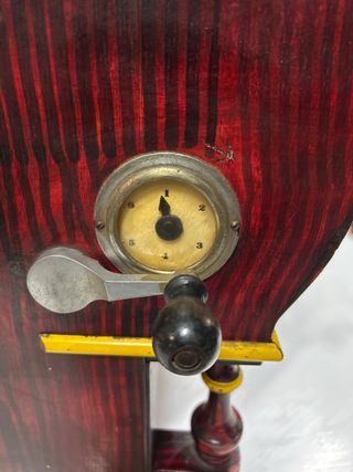 Organillo antiguo Faventia de manivela