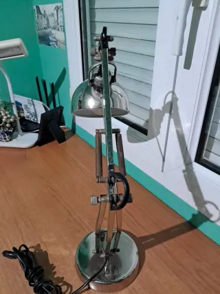 Lámpara Escritorio Extensible Plata
