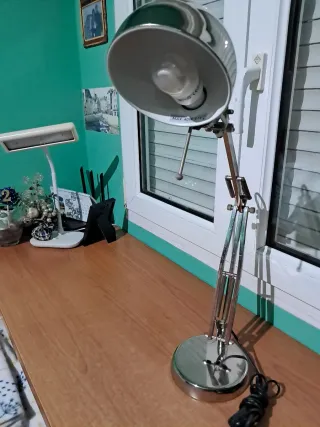 Lámpara Escritorio Extensible Plata