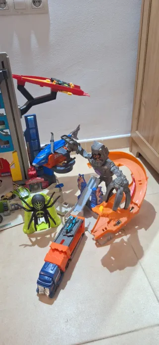 Set Hot Wheels Parking + Coches + Accesorios