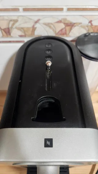 Cafetera Nespresso DeLonghi