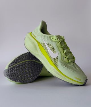 T38 - Nike Air Zoom Pegasus 41 - Barely Volt