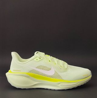 38 - Nike Air Zoom Pegasus 41 Mujer - Barely Volt