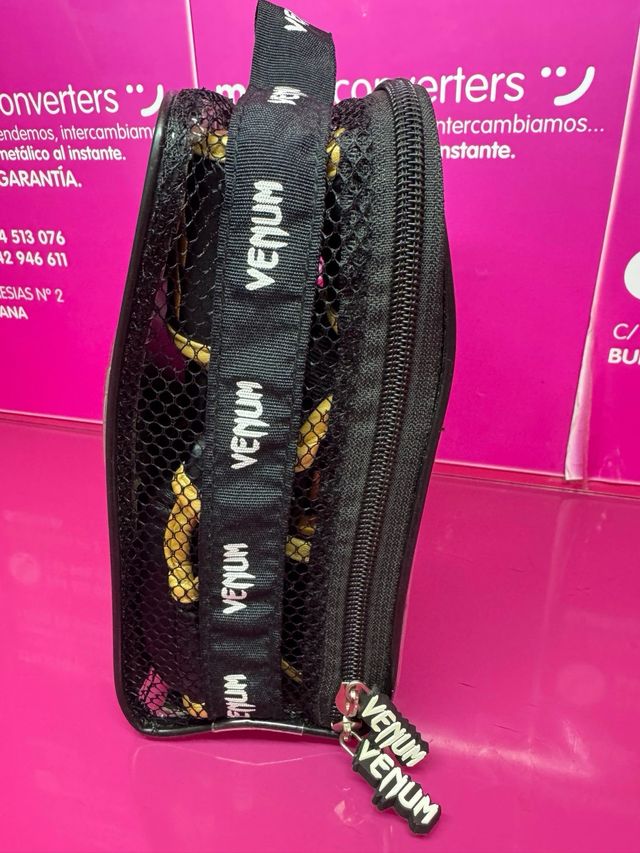 Guantes MMA Venum Challenger Negro/Oro Talla M