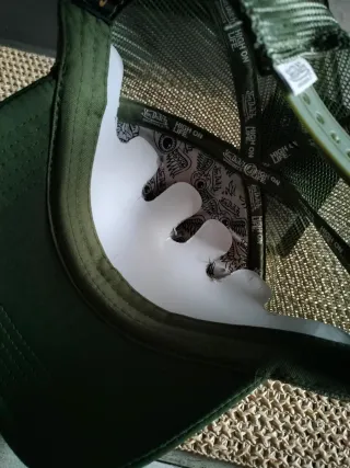 Gorra Von Dutch Blanca y Verde Militar