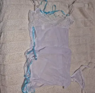 Picardías de encaje y lazo azul